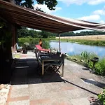 Lotus Huette Apartman *